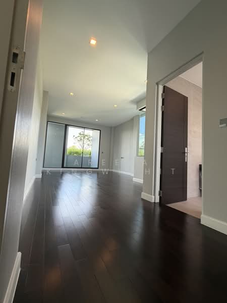 The Gentry Cultivar Rama 9, Bangkok, Srinakarin Romklao Road, Saphan Sung, Bangkok, 5 Bedrooms, 550 sqm, Single Detached House For Sale, by Areeya Kingwichit, 500319207 - DDproperty.com