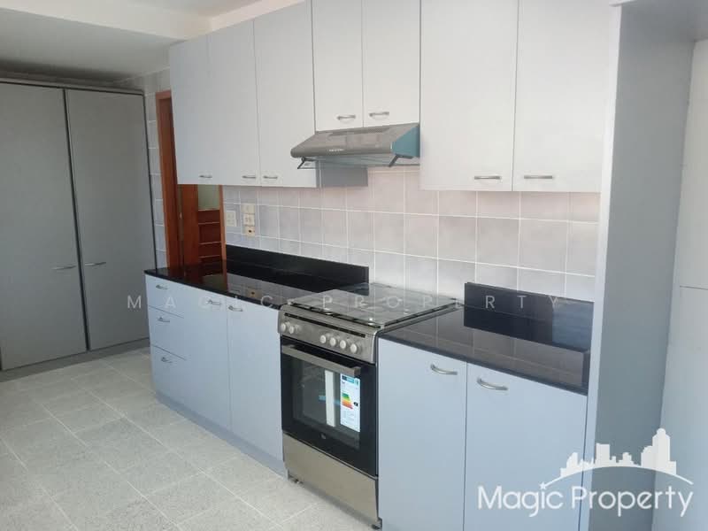 President Park Sukhumvit 24, Bangkok, 99 Sukhumvit 24 Alley, Khlongtoei Nua, Watthana, Bangkok, 3 Bedrooms, 261 sqm, Condo For Rent, by Magic Property, 500319229 - DDproperty.com