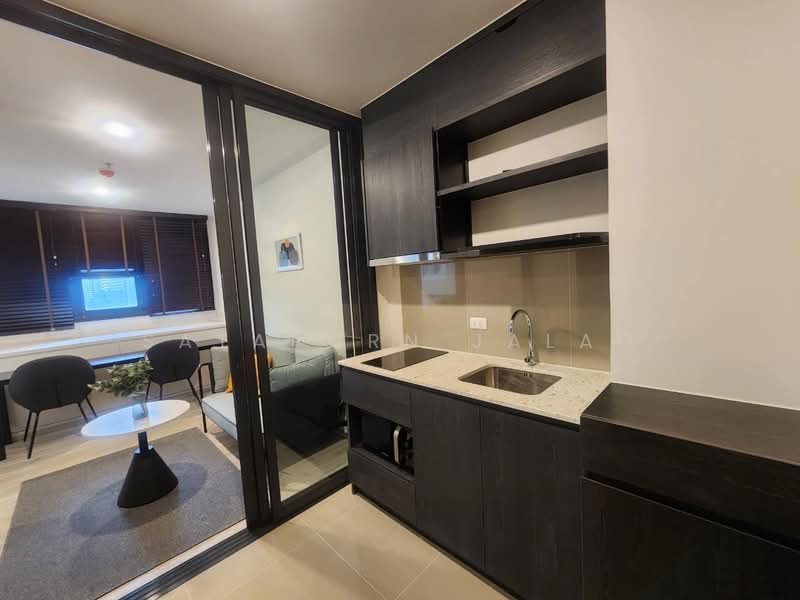 XT Huaikhwang, Bangkok, 244 Ratchadaphisek Road, Huai Khwang, Bangkok, 1 Bedroom, 35 sqm, Condo For Rent, by Sataporn Jalao, 500319239 - DDproperty.com