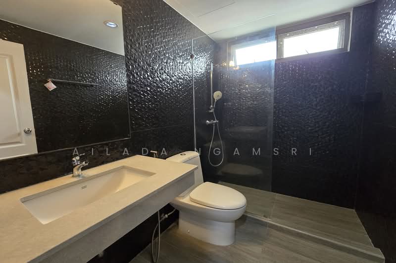Windsor Tower, Bangkok, 9 Sukhumvit 20 Alley, Khwaeng Khlong Toei, Khlong Toei, Bangkok, 3 Bedrooms, 305 sqm, Condo For Rent, by Ailada Ngamsri, 500319268 - DDproperty.com
