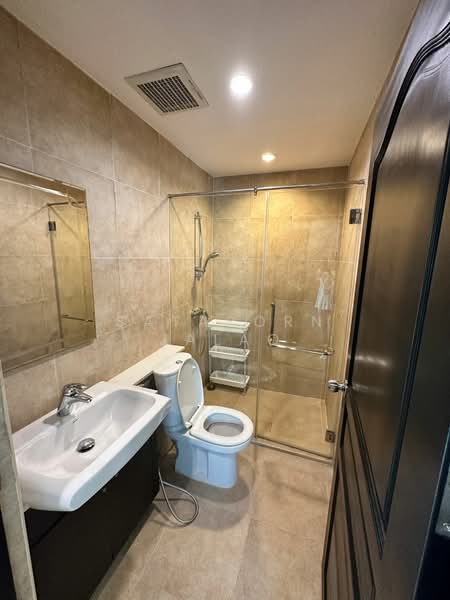Watermark Chaophraya, Bangkok, Soi Charoennakorn 39-41, Charoennakorn Road, Bang Lam Phu Lang, Khlong San, Bangkok, 3 Bedrooms, 145 sqm, Condo For Rent, by Sataporn Jalao, 500319279 - DDproperty.com
