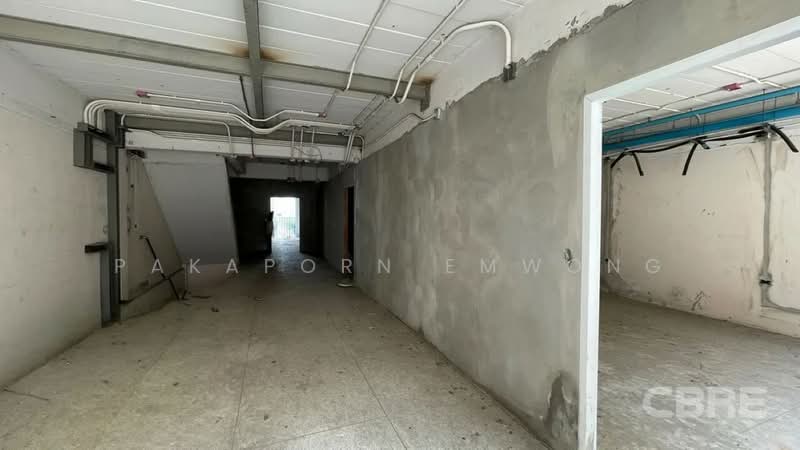 Shophouse on Charoenkrung 58, Bangkok, Bang Rak, Bangkok, Studio, 384 sqm, Townhouse For Sale, by Pakaporn Emwong, 500319326 - DDproperty.com