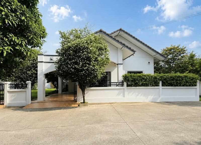ให้เช่าบ้านเดี่ยวเนื้อที่เยอะธรรมชาติมาก ม.ศรีราชาทาวเวอร์วิลเลจ2, Chon Buri (Pattaya), Surasak, Si Racha, Chon Buri (Pattaya), 3 Bedrooms, 300 sqm, Single Detached House For Rent, by Dusit Saengfa, 500319349 - DDproperty.com