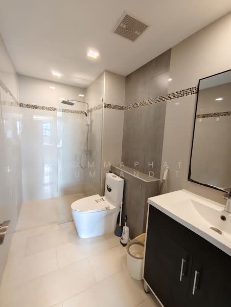 Laguna Beach Resort 3-The Maldives, Chon Buri (Pattaya), Soi Jomtien 9, Bang Lamung, Bang Lamung (Pattaya), Chon Buri (Pattaya), 1 Bedroom, 42 sqm, Condo For Sale, by Khommaphat Phumbandit, 500319375 - DDproperty.com