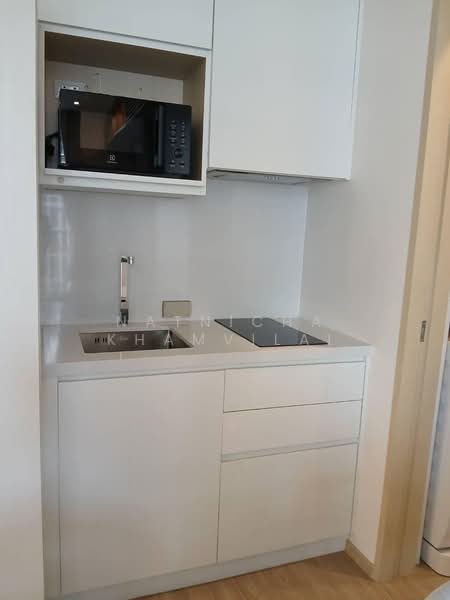 Noble State 39, Bangkok, 35 Soi Sukhumvit 39, Khlong Tan Nua, Watthana, Bangkok, 1 Bedroom, 42 sqm, Condo For Rent, by Natnicha Khamvilai, 500319418 - DDproperty.com
