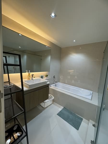 Vtara Sukhumvit 36, Bangkok, 118 Soi Saen Sabai, Phra Kanong, Khlong Toei, Bangkok, 2 Bedrooms, 79 sqm, Condo For Rent, by Natnicha Khamvilai, 500319431 - DDproperty.com