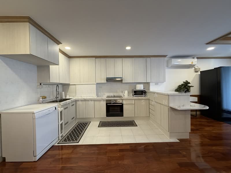 Pearl Garden, Bangkok, Sathorn, Silom, Bang Rak, Bangkok, 2 Bedrooms, 107 sqm, Condo For Rent, by Thanatcha Thanapaisan, 500319451 - DDproperty.com