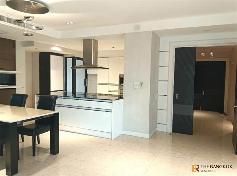 Nusasiri Grand, Bangkok, Soi Sukhumvit 42, Phra Kanong, Khlong Toei, Bangkok, 2 Bedrooms, 168 sqm, Condo For Sale, by Sirirut Havee Akehurst, 500319459 - DDproperty.com