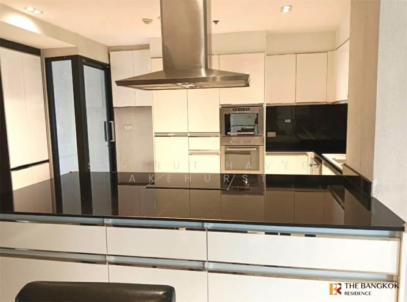 Nusasiri Grand, Bangkok, Soi Sukhumvit 42, Phra Kanong, Khlong Toei, Bangkok, 2 Bedrooms, 168 sqm, Condo For Sale, by Sirirut Havee Akehurst, 500319459 - DDproperty.com