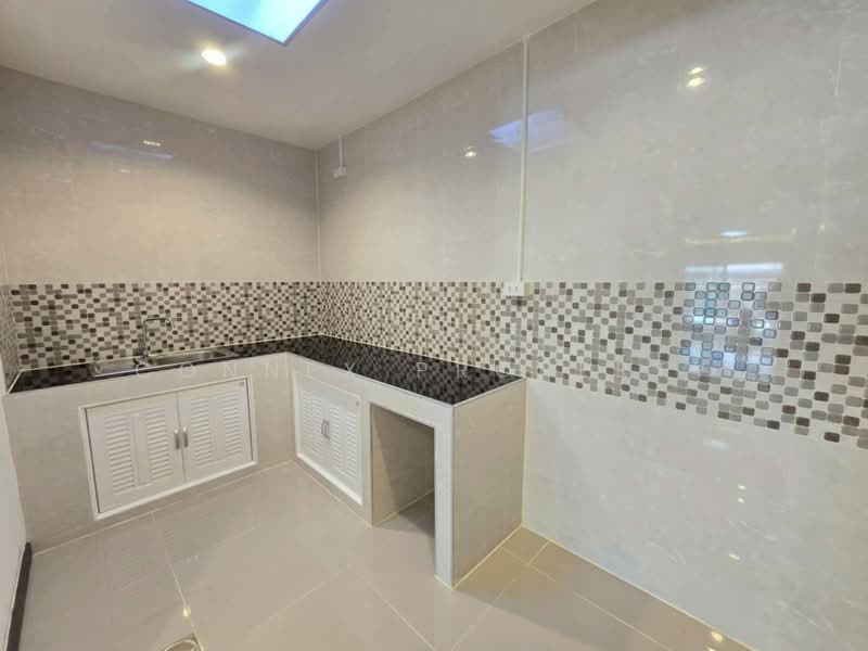 Loet Ubon Raminthra, Bangkok, Soi Ramintra 65 Yak 2, Tha Rang, Bang Khen, Bangkok, 1 Bedroom, 110 sqm, Single Detached House For Sale, by Connex Property, 500319461 - DDproperty.com
