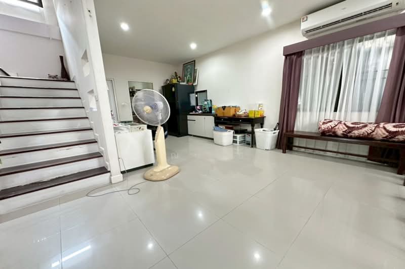 Prompat Prime Ramintra : พร้อมพัฒน์ ไพร์ม รามอินทรา, กรุงเทพ, ถนนปัญญา-รามอินทรา, สามวาตะวันออก, คลองสามวา, กรุงเทพ, 120 ตร.ม., บ้านเดี่ยว ขาย, โดย คุณปอย, 500319479 - DDproperty.com
