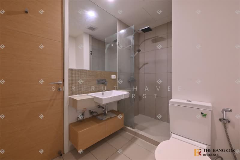 The Lofts Ekkamai, Bangkok, 1415 Sukhumvit Road, Phra Kanong Nua, Watthana, Bangkok, 1 Bedroom, 35 sqm, Condo For Sale, by Sirirut Havee Akehurst, 500319482 - DDproperty.com