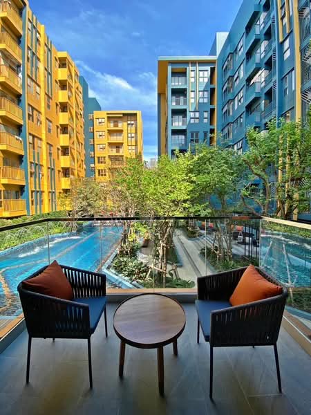 The Base Sukhumvit 50, Bangkok, Soi Roem Charoen 1, Sukhumvit 50 Road, Phra Kanong, Khlong Toei, Bangkok, 2 Bedrooms, 57 sqm, Condo For Rent, by Kawinthip Wisesdenchai, 500319540 - DDproperty.com