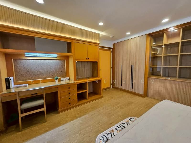 President Park Sukhumvit 24, Bangkok, 99 Sukhumvit 24 Alley, Khlongtoei Nua, Watthana, Bangkok, 3 Bedrooms, 223 sqm, Condo For Rent, by Apisit Premudom, 500319554 - DDproperty.com