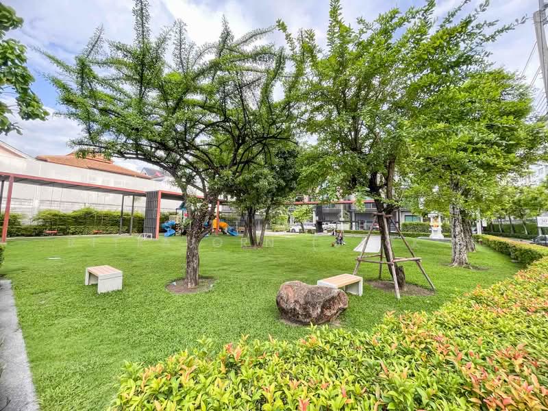 Soul Ekkamai-Ladprao, Bangkok, Ladprao Road, Phlapphla, Wang Thonglang, Bangkok, 4 Bedrooms, 331 sqm, Single Detached House For Rent, by Sittidach Ritkajorn (Jack ), 500319565 - DDproperty.com
