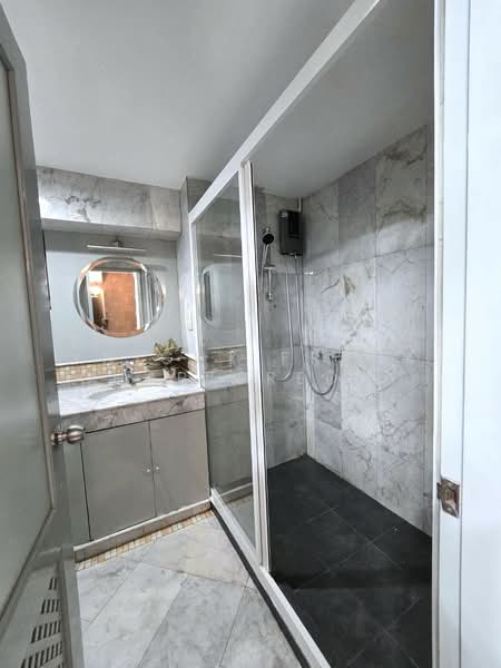 Sithakarn Condominium, Bangkok, 19 22 Chit Lom Alley, Lumphini, Pathum Wan, Bangkok, 2 Bedrooms, 245 sqm, Condo For Sale, by Knight Frank Chartered (Thailand) Co.,Ltd, 500319577 - DDproperty.com