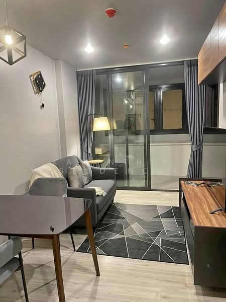 XT Huaikhwang, Bangkok, 244 Ratchadaphisek Road, Huai Khwang, Bangkok, 1 Bedroom, 35 sqm, Condo For Rent, by Kawinthip Wisesdenchai, 500319640 - DDproperty.com