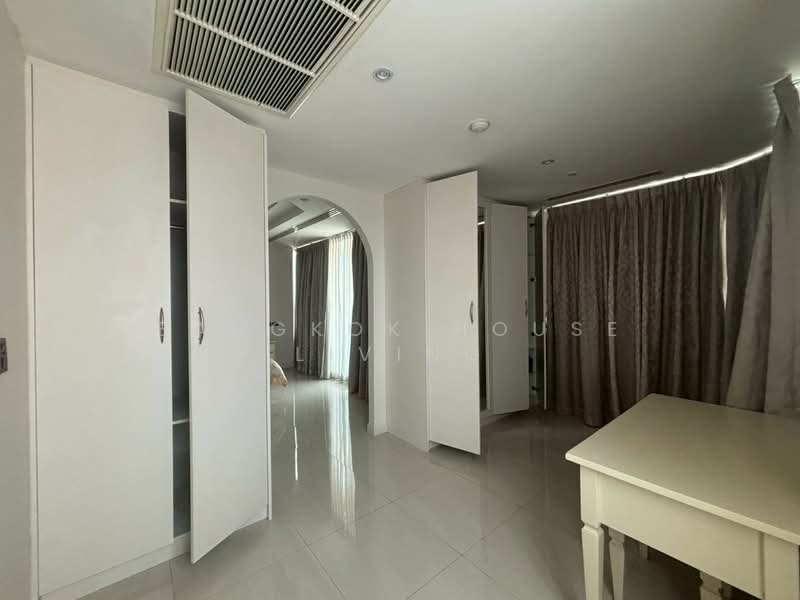 Ideal 24, Bangkok, 85 Sukhumvit 24 Alley, Khong Tan, Khlong Toei, Bangkok, 4 Bedrooms, 329 sqm, Condo For Rent, by Bangkok House Living, 500319716 - DDproperty.com