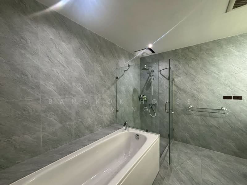 Ideal 24, Bangkok, 85 Sukhumvit 24 Alley, Khong Tan, Khlong Toei, Bangkok, 4 Bedrooms, 329 sqm, Condo For Rent, by Bangkok House Living, 500319716 - DDproperty.com