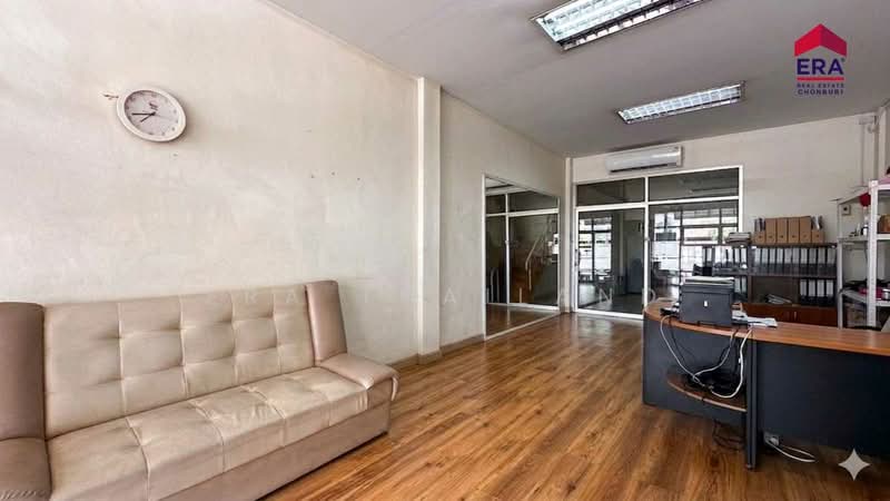 อาคารพาณิชย์ 3 ชั้น ทำเลค้าขาย แยกมาบโป่ง พานทอง – อมตะนคร, Chon Buri (Pattaya), Map Pong, Phan Thong, Chon Buri (Pattaya), , 178 sqm, Shophouse For Sale, by ERA Thailand, 500319750 - DDproperty.com