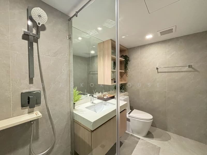 Piya Apartment Sukhumvit 15 : ปิยะ อพาร์ทเม้นท์ สุขุมวิท 15, กรุงเทพ, 99 สุขุมวิท 15, คลองเตยเหนือ, วัฒนา, กรุงเทพ, 99 ตร.ม., คอนโด ให้เช่า, โดย Bangkok House Living, 500319759 - DDproperty.com
