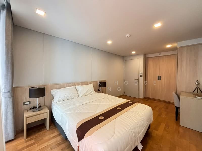 Piya Apartment Sukhumvit 15, Bangkok, 99 Sukhumvit 15, Khlongtoei Nua, Watthana, Bangkok, 2 Bedrooms, 99 sqm, Condo For Rent, by Bangkok House Living, 500319759 - DDproperty.com