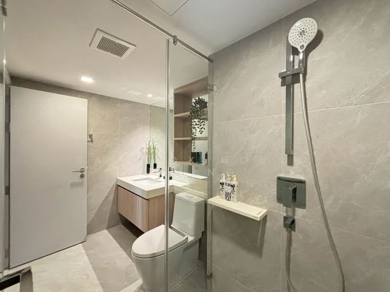 Piya Apartment Sukhumvit 15 : ปิยะ อพาร์ทเม้นท์ สุขุมวิท 15, กรุงเทพ, 99 สุขุมวิท 15, คลองเตยเหนือ, วัฒนา, กรุงเทพ, 99 ตร.ม., คอนโด ให้เช่า, โดย Bangkok House Living, 500319759 - DDproperty.com