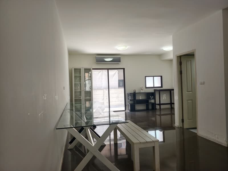 Areeya Tobe Kaset-Nawamintr, Bangkok, Lat Pla Khao Road, Chorake Bua, Lat Phrao, Bangkok, 3 Bedrooms, 150 sqm, Townhouse For Sale, by นัชชา กำลังเหลือ, 500319771 - DDproperty.com