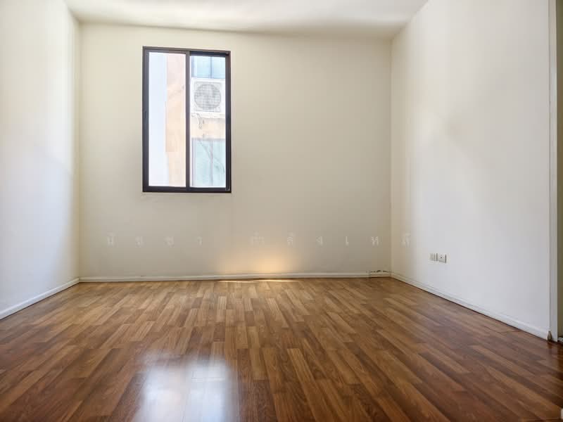 Areeya Tobe Kaset-Nawamintr, Bangkok, Lat Pla Khao Road, Chorake Bua, Lat Phrao, Bangkok, 3 Bedrooms, 150 sqm, Townhouse For Sale, by นัชชา กำลังเหลือ, 500319771 - DDproperty.com