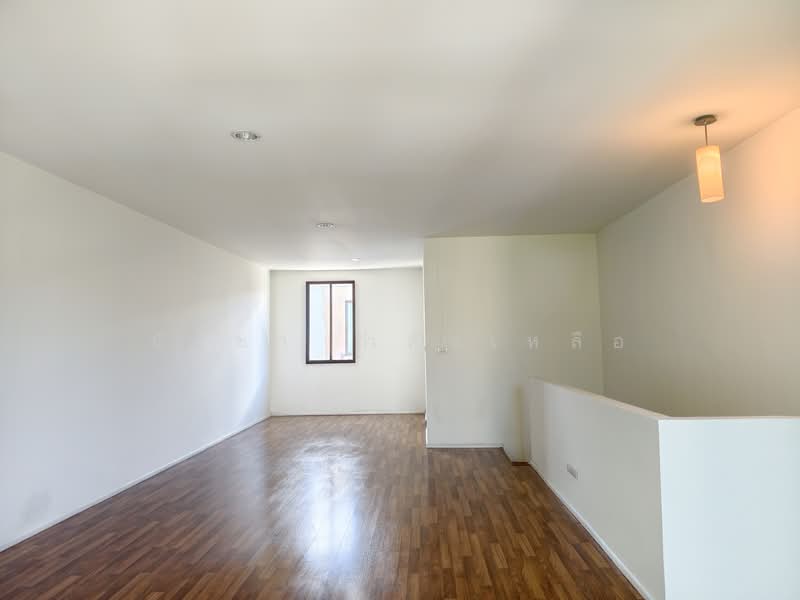 Areeya Tobe Kaset-Nawamintr, Bangkok, Lat Pla Khao Road, Chorake Bua, Lat Phrao, Bangkok, 3 Bedrooms, 150 sqm, Townhouse For Sale, by นัชชา กำลังเหลือ, 500319771 - DDproperty.com