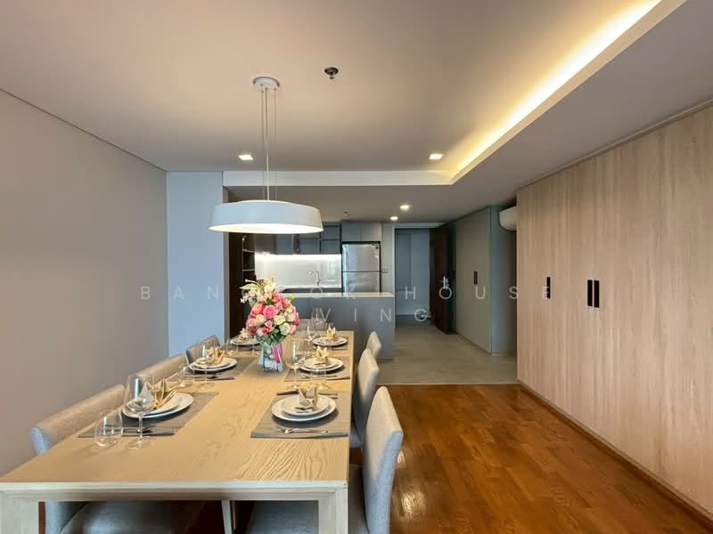Piya Apartment Sukhumvit 15, Bangkok, 99 Sukhumvit 15, Khlongtoei Nua, Watthana, Bangkok, 3 Bedrooms, 142 sqm, Condo For Rent, by Bangkok House Living, 500319793 - DDproperty.com