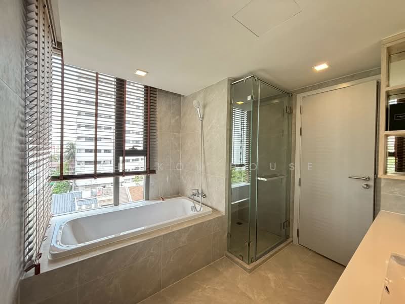 Piya Apartment Sukhumvit 15 : ปิยะ อพาร์ทเม้นท์ สุขุมวิท 15, กรุงเทพ, 99 สุขุมวิท 15, คลองเตยเหนือ, วัฒนา, กรุงเทพ, 142 ตร.ม., คอนโด ให้เช่า, โดย Bangkok House Living, 500319793 - DDproperty.com
