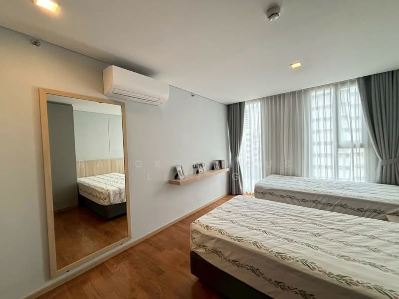 Piya Apartment Sukhumvit 15, Bangkok, 99 Sukhumvit 15, Khlongtoei Nua, Watthana, Bangkok, 3 Bedrooms, 142 sqm, Condo For Rent, by Bangkok House Living, 500319793 - DDproperty.com