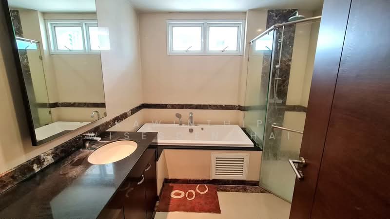 Piyathip Place, Bangkok, 24 Soi Prommitr, Khlong Tan Nua, Watthana, Bangkok, 3 Bedrooms, 291 sqm, Apartment For Rent, by Kawinthip Wisesdenchai, 500319810 - DDproperty.com