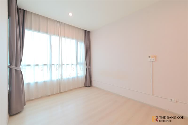 Life Ratchadapisek, Bangkok, 279 Ratchadapisaek Road, Huai Khwang, Bangkok, 2 Bedrooms, 46 sqm, Condo For Sale, by Sirirut Havee Akehurst, 500319840 - DDproperty.com