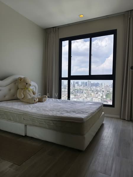 Quinn Ratchada 17, Bangkok, 454 456 Soi Inthara Mari 45, Din Daeng, Bangkok, 2 Bedrooms, 67 sqm, Condo For Rent, by Caveman Property, 500319873 - DDproperty.com