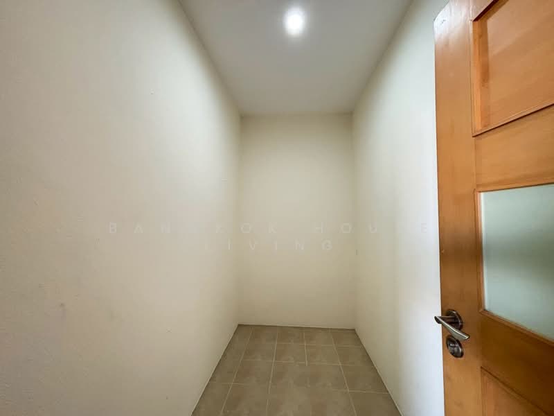 Grand 39 Tower, Bangkok, Soi Sukhumvit 39, Khlong Tan Nua, Watthana, Bangkok, 3 Bedrooms, 230 sqm, Condo For Rent, by Bangkok House Living, 500319931 - DDproperty.com