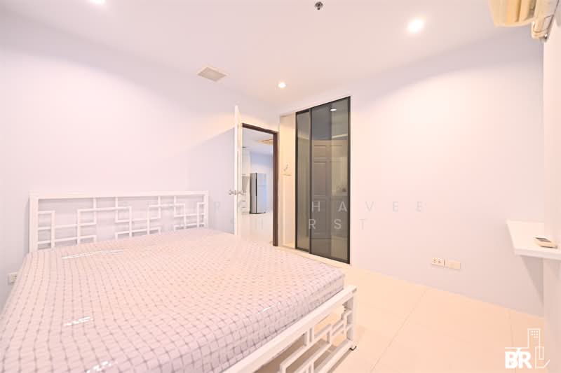 Sukhumvit Living Town, Bangkok, 299 Sukhumvit 21 Road, Khlongtoei Nua, Watthana, Bangkok, 2 Bedrooms, 77 sqm, Condo For Sale, by Sirirut Havee Akehurst, 500319979 - DDproperty.com