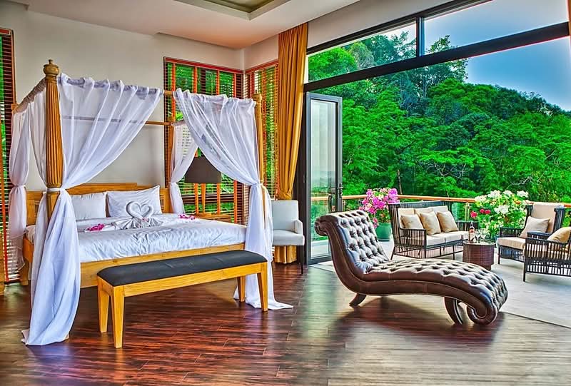 6-BR Villa, Phuket, Choeng Thale, Thalang, Phuket, 6 Bedrooms, 1,100 sqm, Villa For Sale, by Keartisuk Sookkow, 500319986 - DDproperty.com
