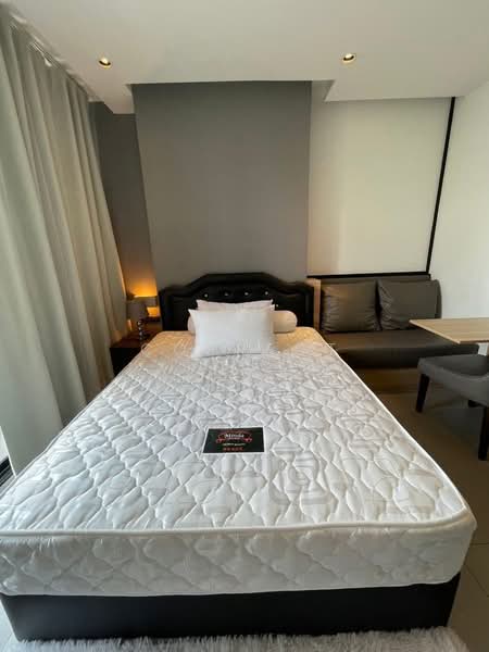 AQ Alix Residence Soonvijai, Bangkok, 33 Soi Phetchaburi 47 Yaek 10, Bang Kapi, Huai Khwang, Bangkok, 1 Bedroom, 27 sqm, Condo For Rent, by Correct Property, 500320030 - DDproperty.com