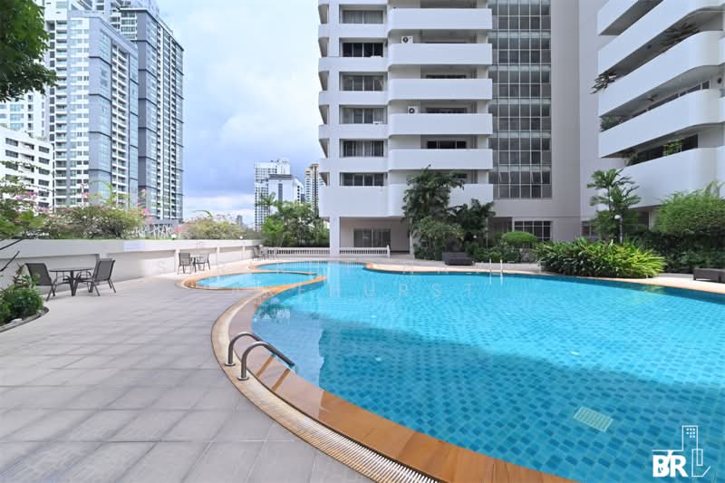 D.S. Tower 1 Sukhumvit 33, Bangkok, Soi Phrom Chit, Khlong Tan Nua, Watthana, Bangkok, 3 Bedrooms, 240 sqm, Condo For Sale, by Sirirut Havee Akehurst, 500320042 - DDproperty.com