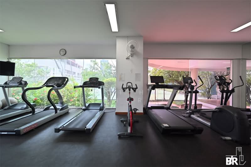 D.S. Tower 1 Sukhumvit 33, Bangkok, Soi Phrom Chit, Khlong Tan Nua, Watthana, Bangkok, 3 Bedrooms, 240 sqm, Condo For Sale, by Sirirut Havee Akehurst, 500320042 - DDproperty.com