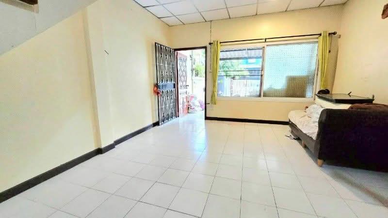 Lully Ville Lumlukka Klong 3, Pathum Thani, Lat Sawai, Lam Luk Ka, Pathum Thani, 2 Bedrooms, 110 sqm, Townhouse For Sale, by คุณ ศันสนีย์ (เก๋), 500320051 - DDproperty.com