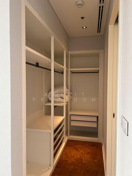 The Ritz-Carlton Residences : เดอะ ริซท์-คาร์ลตัน เรสซิเดนเซส, กรุงเทพ, 114 ถ.นราธิวาสราชนครินทร์, สีลม, บางรัก, กรุงเทพ, 135 ตร.ม., คอนโด ให้เช่า, โดย Apisit Premudom, 500320089 - DDproperty.com