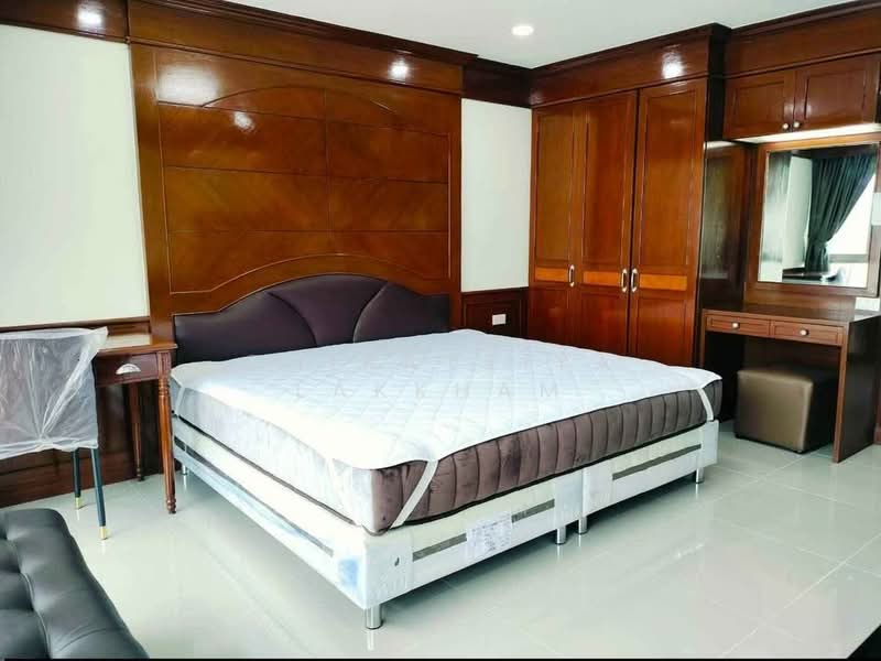 Sukhumvit Suite, Bangkok, 19 Soi Sukhumvit 13, Khlongtoei Nua, Watthana, Bangkok, Studio, 28 sqm, Condo For Rent, by Chirattiya Lakkham, 500320092 - DDproperty.com