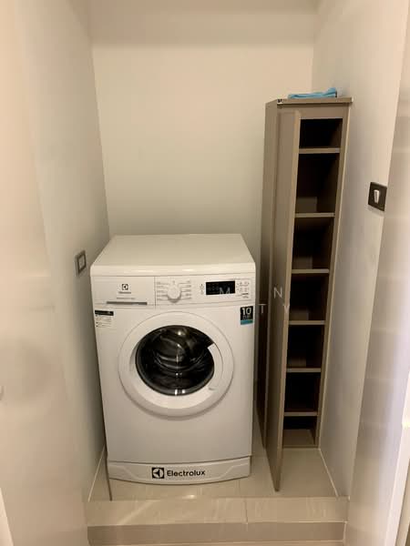 Vtara Sukhumvit 36, Bangkok, 118 Soi Saen Sabai, Phra Kanong, Khlong Toei, Bangkok, 1 Bedroom, 29 sqm, Condo For Rent, by Caveman Property, 500320161 - DDproperty.com