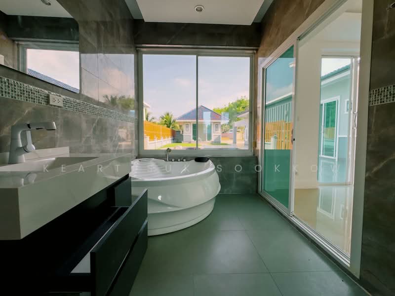 4-BR House, Phuket, Thep Krasattri, Thalang, Phuket, 4 Bedrooms, 700 sqm, Single Detached House For Sale, by Keartisuk Sookkow, 500320215 - DDproperty.com