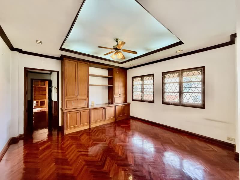 Kritsada Nakron 18, Bangkok, Sala Thammasop, Thawi Watthana, Bangkok, 4 Bedrooms, 340 sqm, Single Detached House For Sale, by ธีรนุช ธีระวาทิน, 500320235 - DDproperty.com