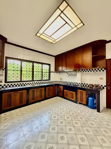 Kritsada Nakron 18, Bangkok, Sala Thammasop, Thawi Watthana, Bangkok, 4 Bedrooms, 340 sqm, Single Detached House For Sale, by ธีรนุช ธีระวาทิน, 500320235 - DDproperty.com