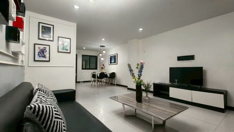ทาวน์เฮ้าส์ : หมู่บ้านสังสิทธิ์ กำนันแม้น 13, Bangkok, กำนันแม้น, Bang Bon, Bangkok, 2 Bedrooms, 144 sqm, Townhouse For Rent, by Poonyaporn Veerabulyarit, 500320269 - DDproperty.com